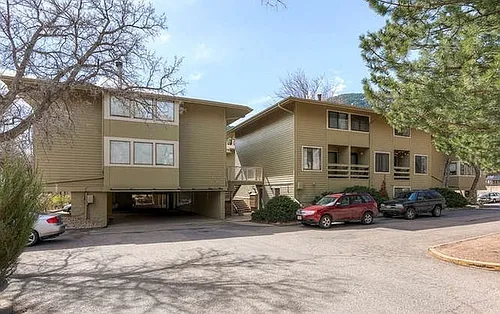 208 Pearl St Photo 1