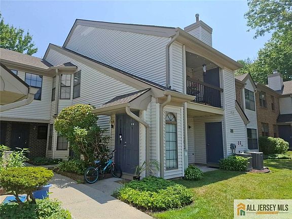 2nd image of 1209 Harbor Club Dr