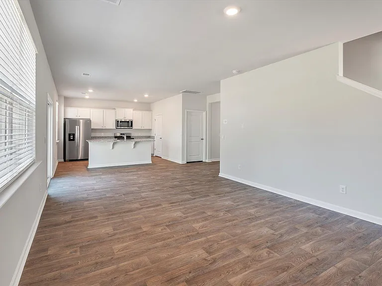 492 Lake Ridge Blvd — Photo 19