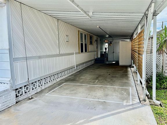 3rd image of 1910 SW 85th Terrace