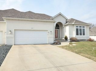 16587 Iredale Ct, Lakeville, MN 55044
