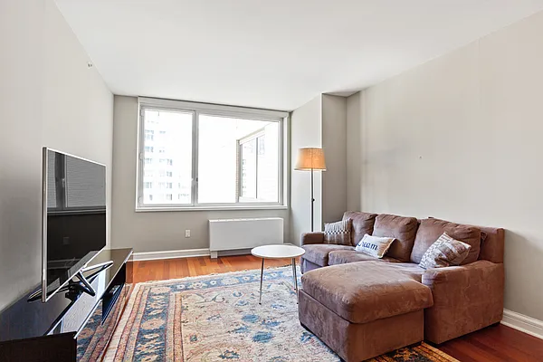 Sold by Compass | media 1