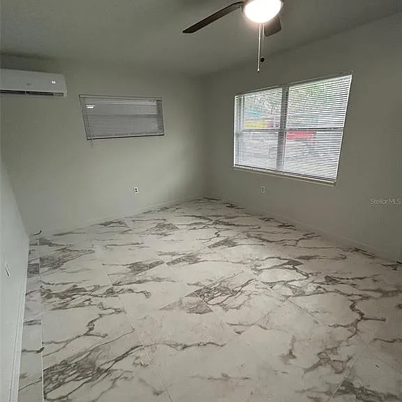 822 N New Hampshire Ave — Photo 3