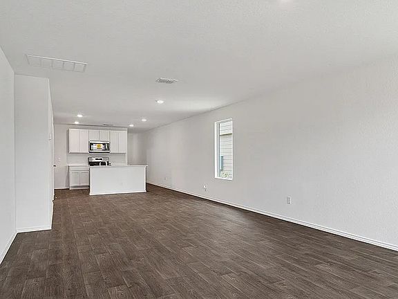 2nd image of 3033 Serenity Ln