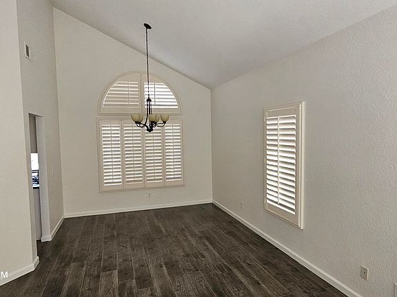 4th image of 8014 Los Sabalos St