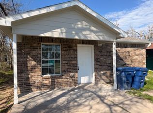 615 Shirley St, Eagle Lake, TX 77434