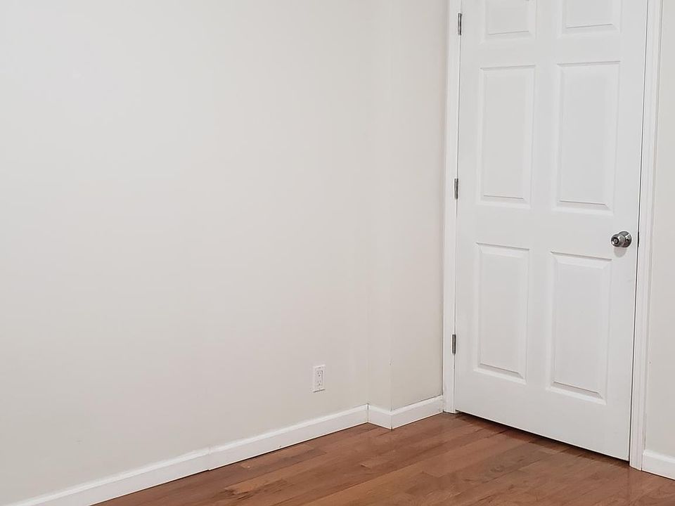 1st image of 615 Warburton Ave APT 1D