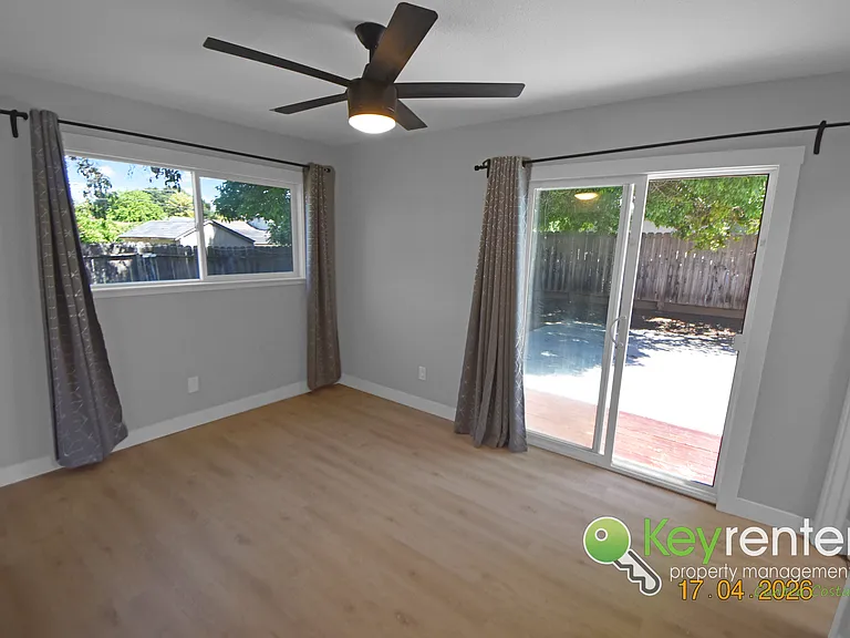 5127 Red Oak Dr — Photo 19