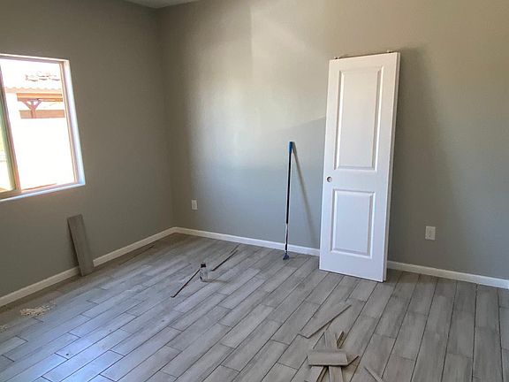 4th image of 6756 S Melody Ave