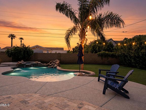 5th image of 3229 E MONTECITO Avenue