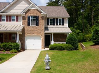 553 Fox Creek Xing, Woodstock, GA