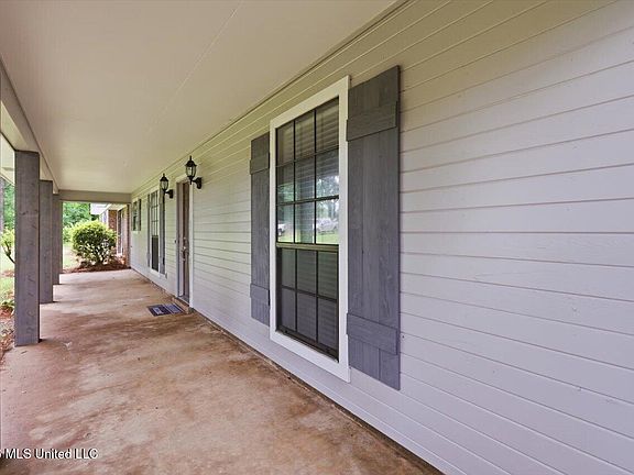 5th image of 6122 Kay Brook Dr