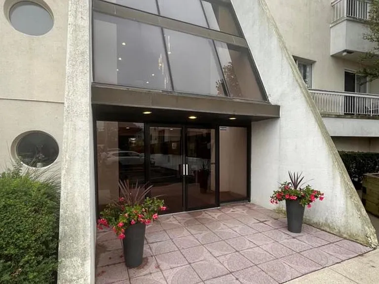 170-190 Schofield St #2-K — Photo 2