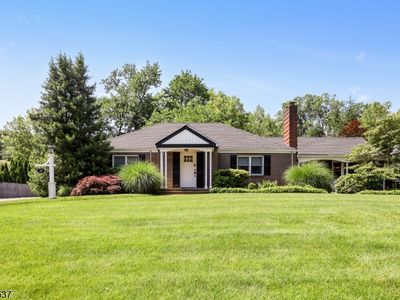19 Mountain Ridge Dr, Wayne, NJ, 07470