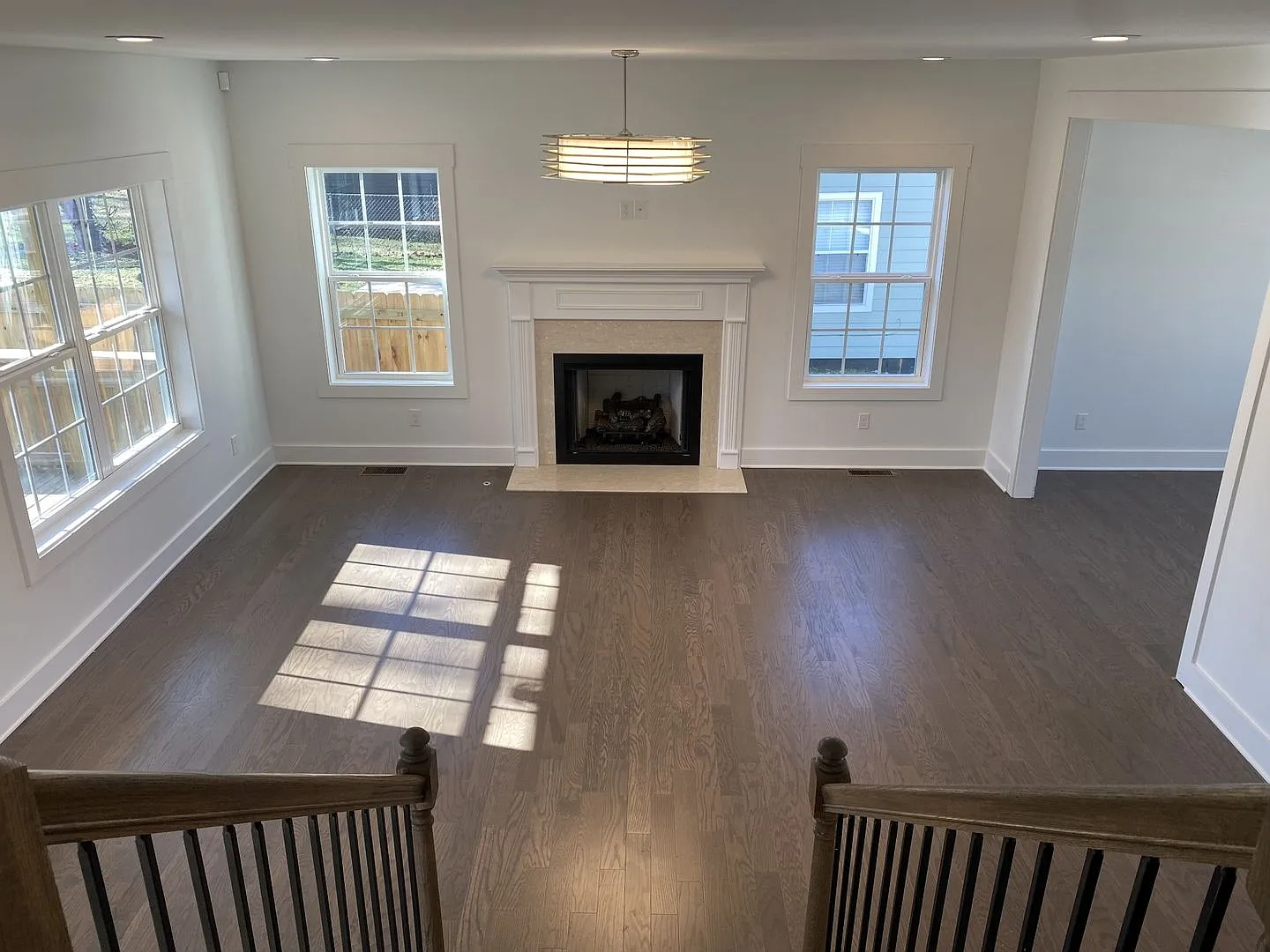 Spacious 3BR/2.5BA home in North Nashville with an abundance of natural light throughout! — Photo 4