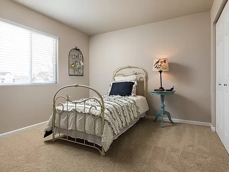 16530 Bedington Dr — Photo 19