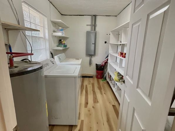 3837 Pine Log Rd, Chipley, FL 32428