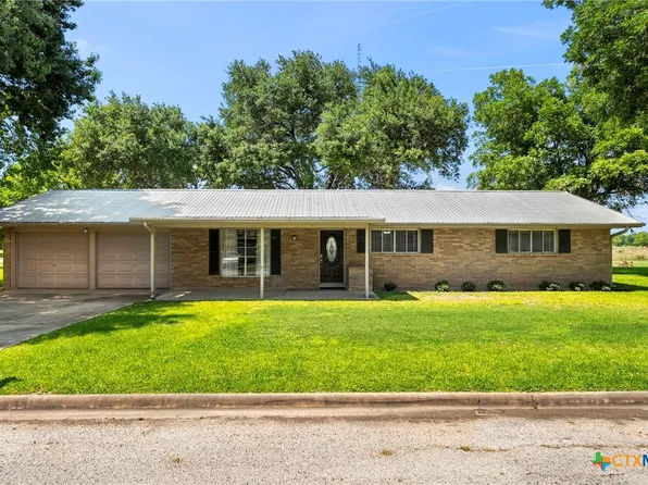 1750 Westview, Seguin, TX 78155
