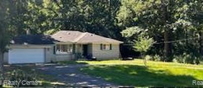 16021 Meadowood Ave, Southfield, MI, 48076