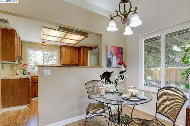 3 bed, 1120 sqft, $3,750 — Photo 4