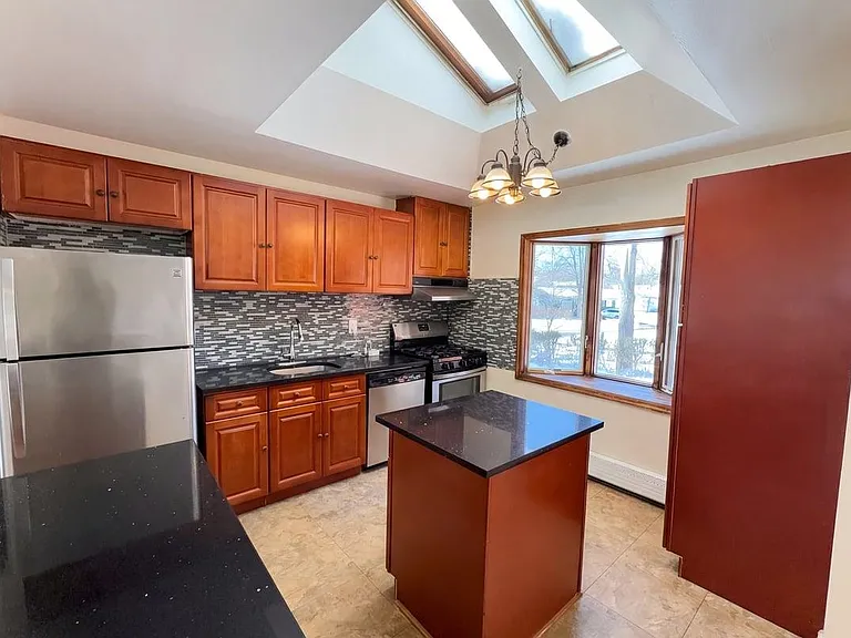 2622 Cleveland Ave — Photo 2