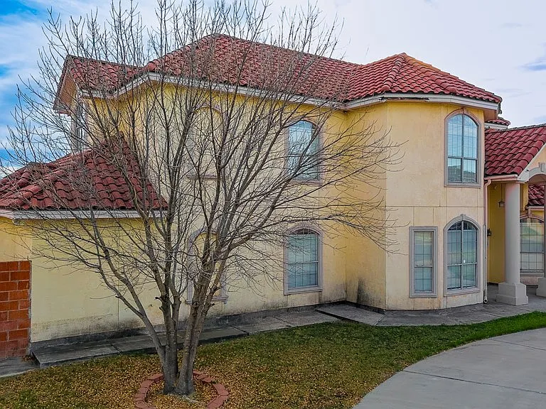 2201 Zacatecas Dr — Photo 2