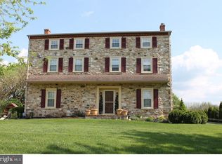 11 Caversham Dr, West Grove, PA 19390