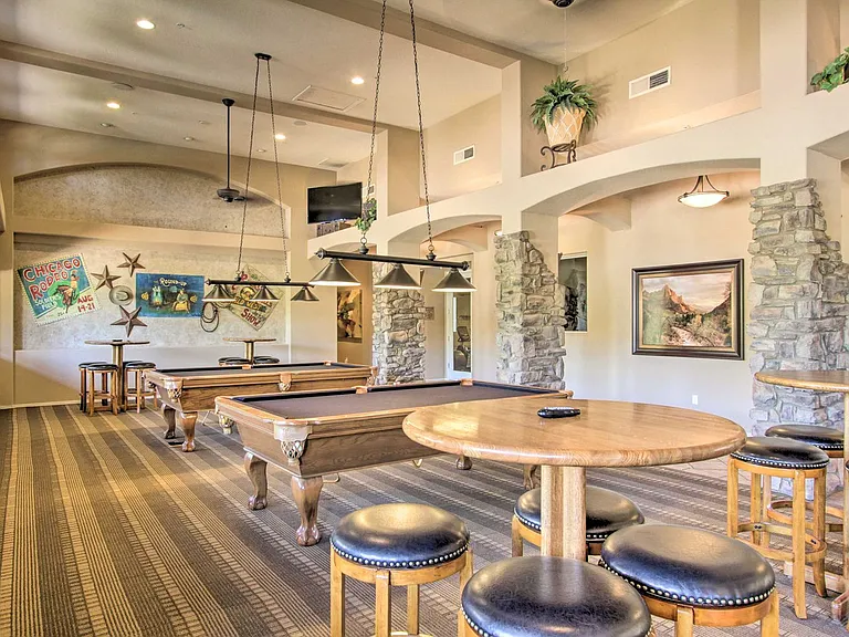Building's Lounge