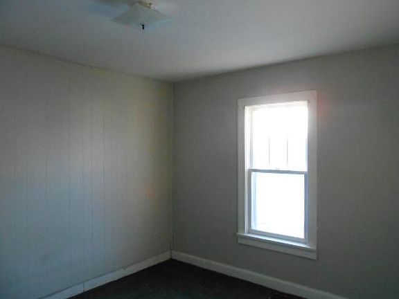 5th image of 2323 Grand Ave