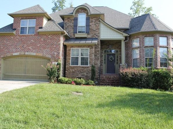 103 Castle Garden St