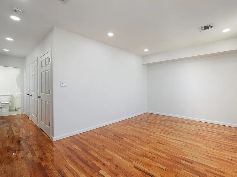 131 Armstrong Ave #1 — Photo 12