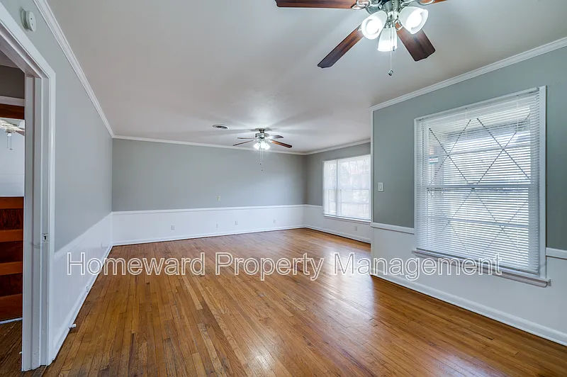 3 bed, 1.0 bath, 1343 sqft, $1,695 — Photo 3