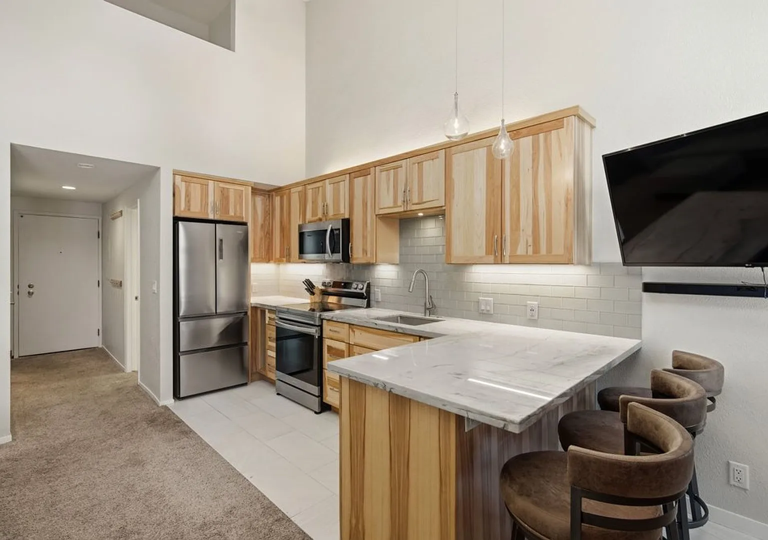 Long Term Lease- Kings Run — Photo 2