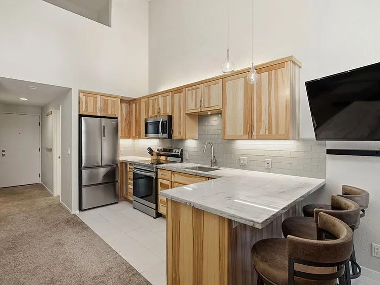 1300 Regency Way #73 — Photo 2