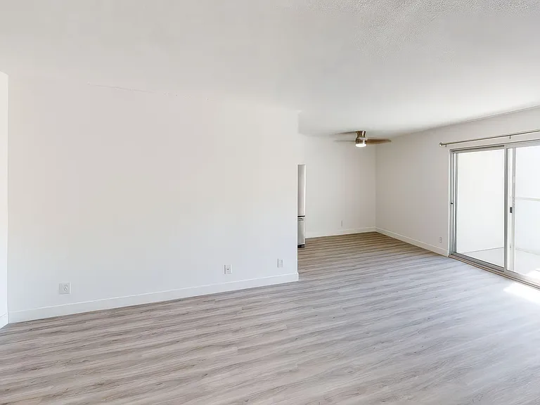 425 S Willaman Drive — Photo 15