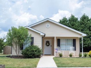 407 Dove Ln, Social Circle, GA 30025