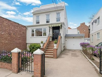 6107 Grand Avenue, Maspeth, NY, 11378