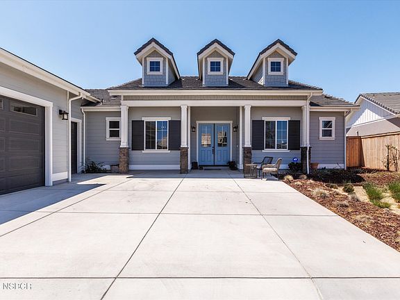 5th image of 1422 Black Oak Dr