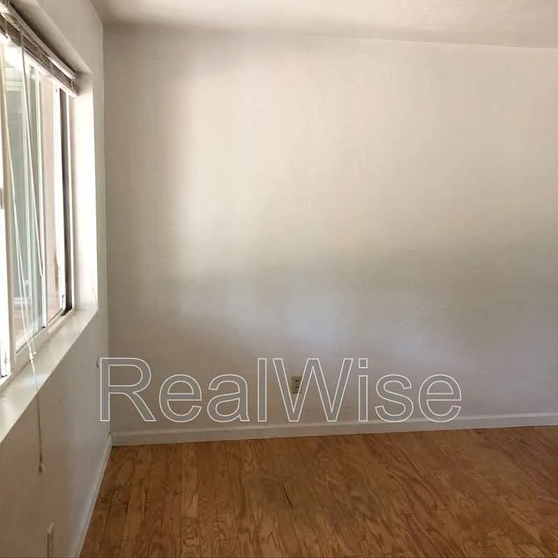2 bed, 1.0 bath, 550 sqft, $1,495 — Photo 4