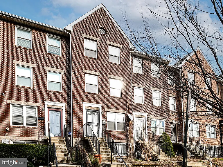 1319 Belmont St NW — Photo 2