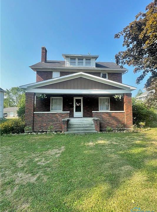 1st image of 621 W Main St