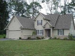 2819 Long View Dr, Maumee, OH 43537