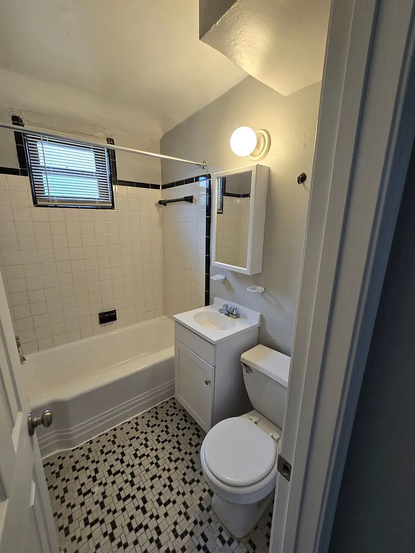 200 P ST NW — Photo 4