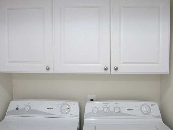 Representative of full size washer/dryer.