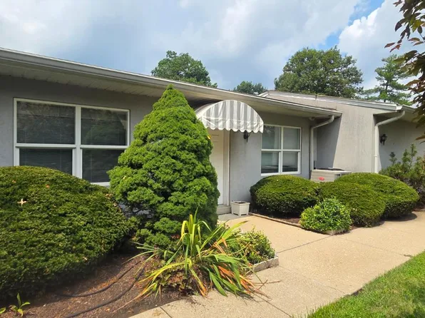 7610 Cheviot Rd Unit 500, Cincinnati, OH 45247