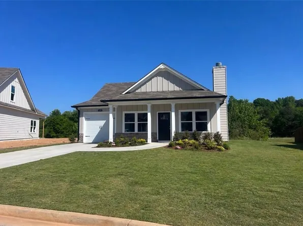 138 Sunflower Cir NE, Cartersville, GA 30121