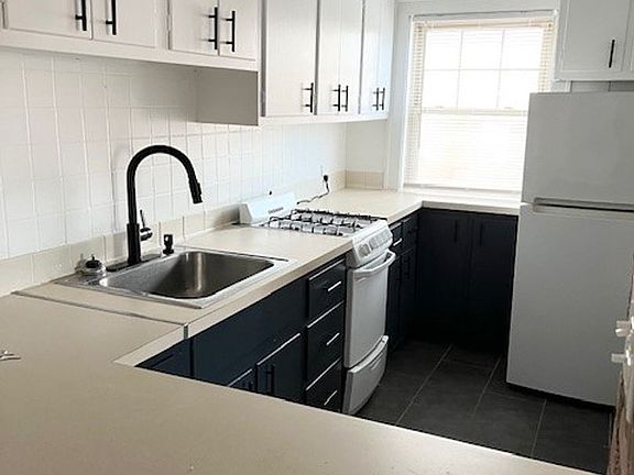 5th image of 12231 Clifton Blvd APT 10