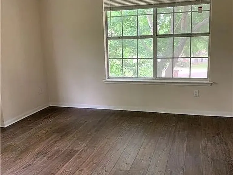 1724 Fort Grant Dr — Photo 11