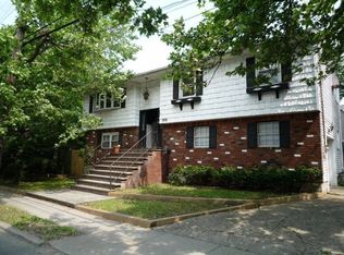 913 Peninsula Blvd, Woodmere, NY 11598