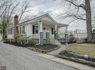 519 Irish Hill Rd, Runnemede, NJ 08078